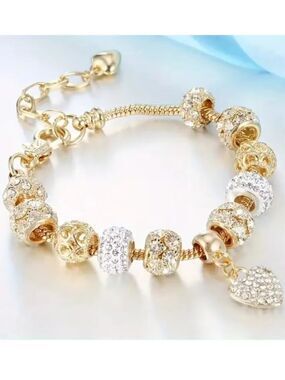 NWT Gold Tone Crystal European Charm Bracelet Heart